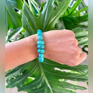 Stones of Stillness – Howlite & Hematite Bracelet (one)